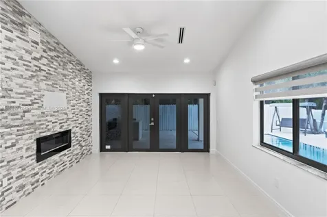 9182 NW 148th Street Miami Lakes FL 33018