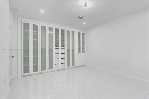 9182 NW 148th Street Miami Lakes FL 33018