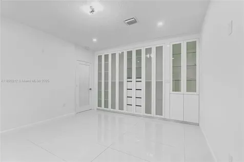 9182 NW 148th Street Miami Lakes FL 33018