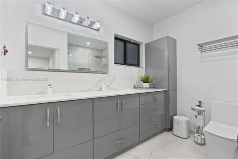 9182 NW 148th Street Miami Lakes FL 33018