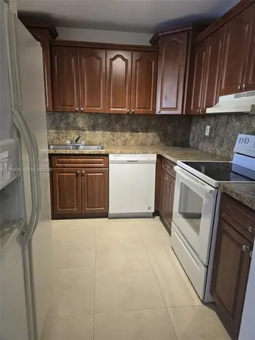 6960 Miami Gardens Drive Hialeah FL 33015