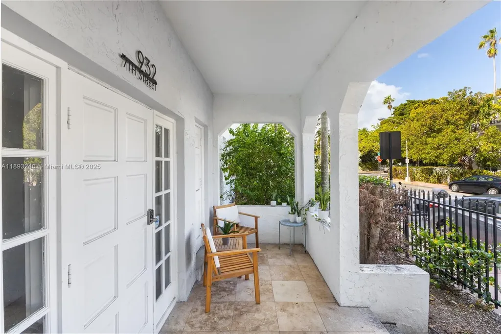 932 7th Street Miami Beach FL 33139