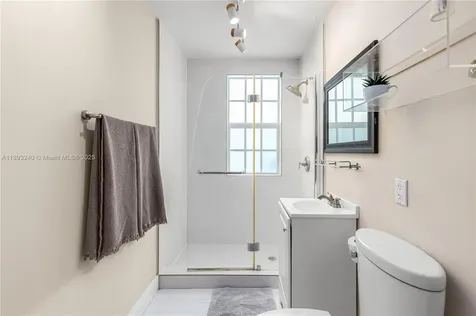 932 7th Street Miami Beach FL 33139