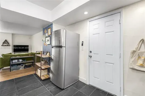 932 7th Street Miami Beach FL 33139