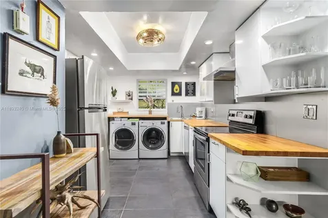 932 7th Street Miami Beach FL 33139