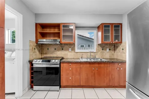 10121 SW 4th Street Miami FL 33174