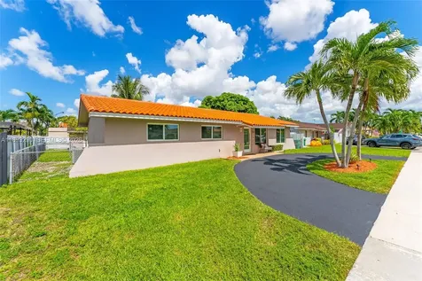 10121 SW 4th Street Miami FL 33174