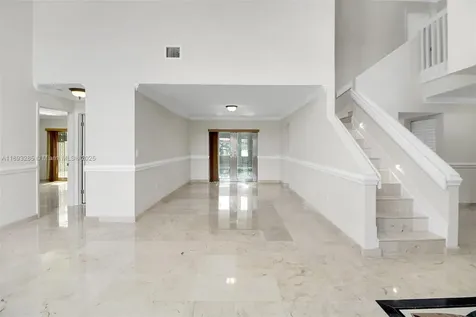 8416 NW 201st Street Miami FL 33015