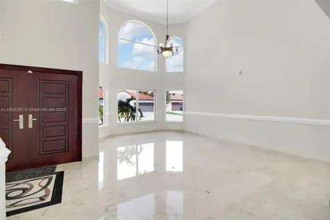8416 NW 201st Street Miami FL 33015