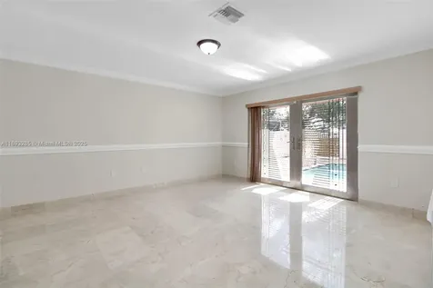 8416 NW 201st Street Miami FL 33015
