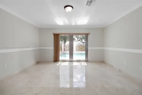 8416 NW 201st Street Miami FL 33015