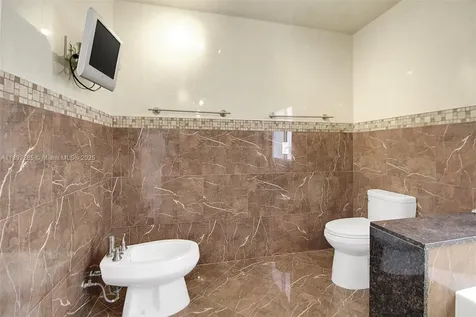 8416 NW 201st Street Miami FL 33015
