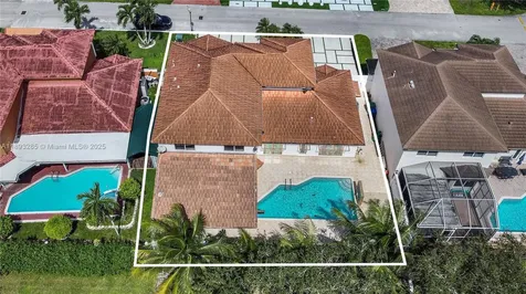 8416 NW 201st Street Miami FL 33015