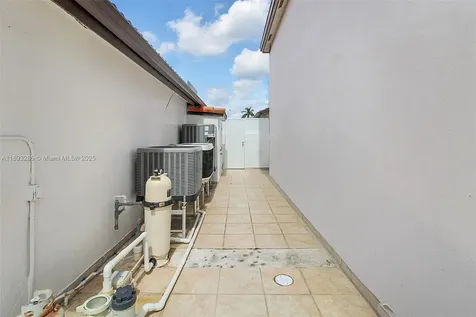 8416 NW 201st Street Miami FL 33015