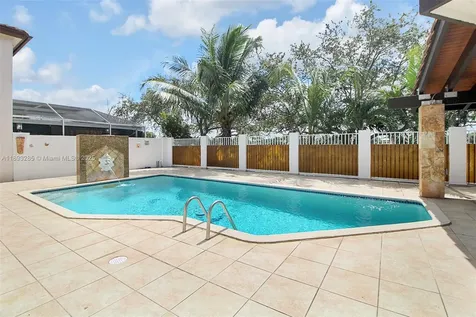 8416 NW 201st Street Miami FL 33015