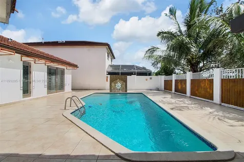 8416 NW 201st Street Miami FL 33015