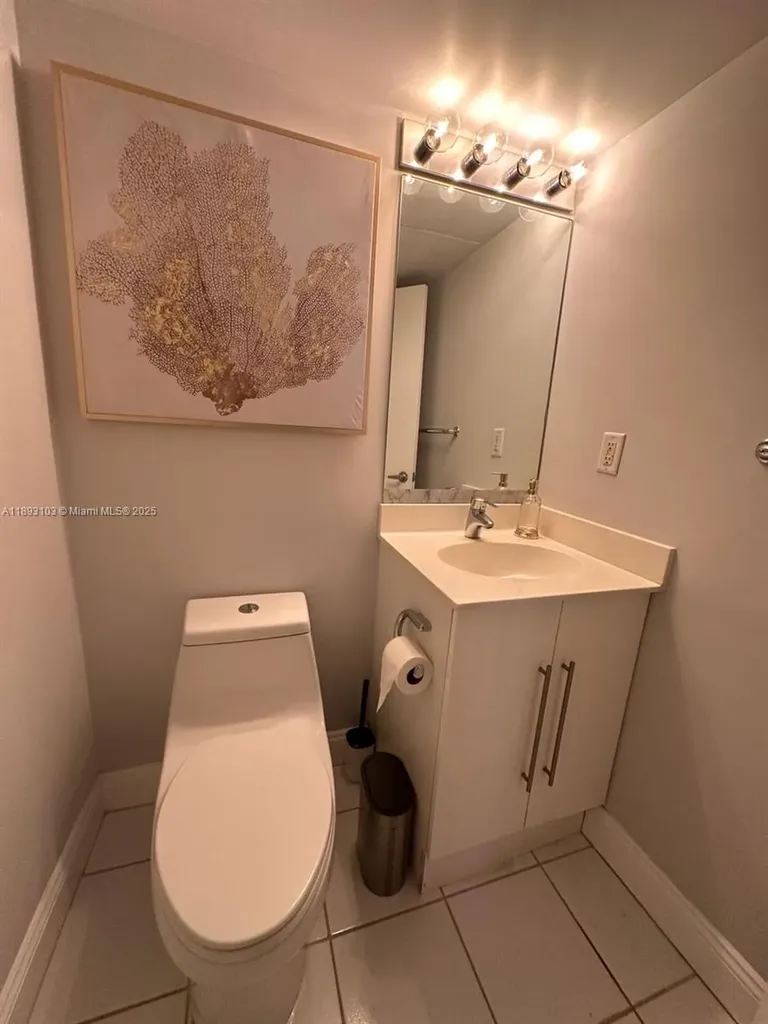 3000 S Ocean Drive Hollywood FL 33019