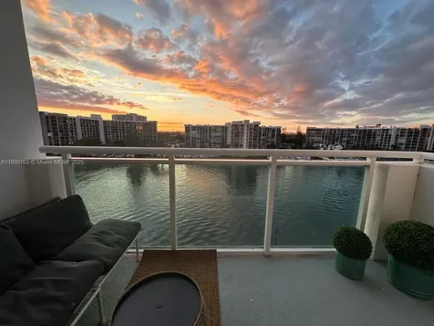 3000 S Ocean Drive Hollywood FL 33019