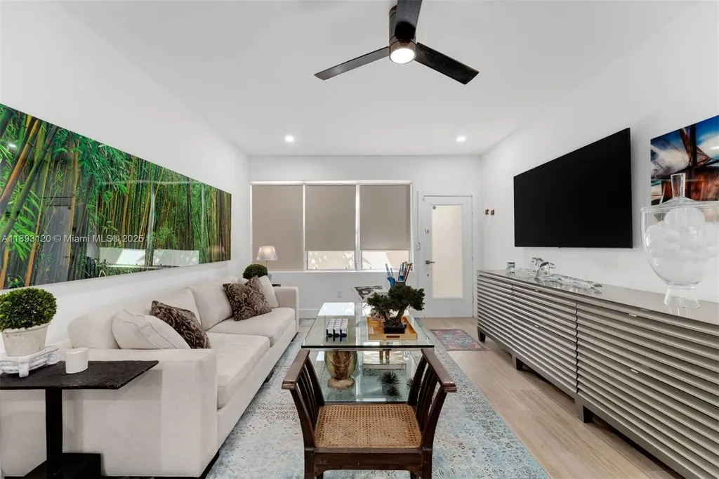4720 Pine Tree Drive Miami Beach FL 33140