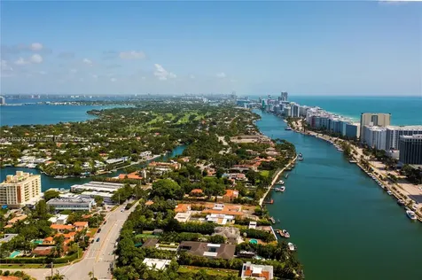 4720 Pine Tree Drive Miami Beach FL 33140