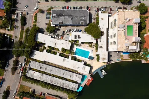 4720 Pine Tree Drive Miami Beach FL 33140