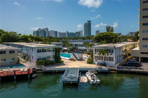 4720 Pine Tree Drive Miami Beach FL 33140