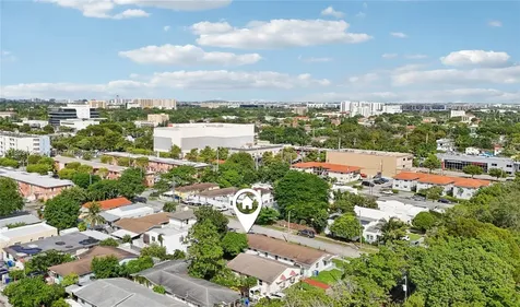 3300 SW 9th Terrace Miami FL 33135