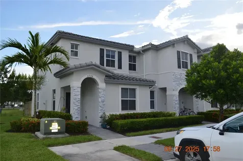 2744 SE 19th Street Homestead FL 33035