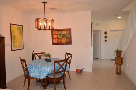 2744 SE 19th Street Homestead FL 33035