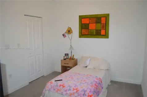 2744 SE 19th Street Homestead FL 33035