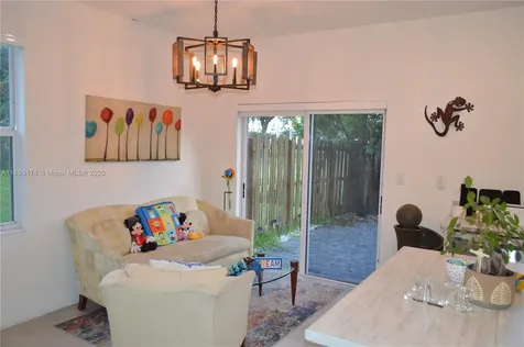 2744 SE 19th Street Homestead FL 33035