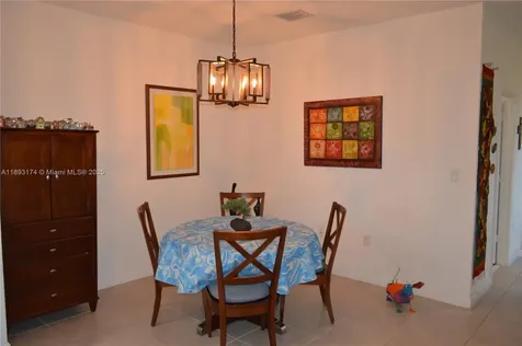 2744 SE 19th Street Homestead FL 33035