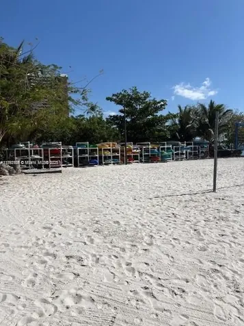 650 NE 64 Miami FL 33138