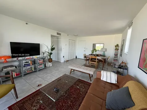 650 NE 64 Miami FL 33138