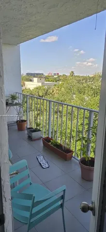 650 NE 64 Miami FL 33138