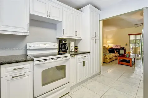 18045 SW 87th Court Palmetto Bay FL 33157