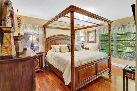 18045 SW 87th Court Palmetto Bay FL 33157
