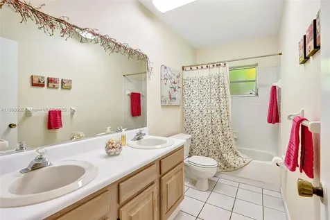 18045 SW 87th Court Palmetto Bay FL 33157