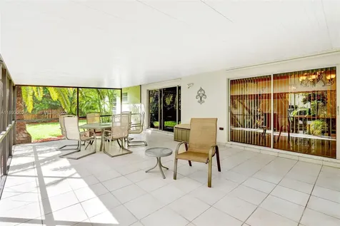 18045 SW 87th Court Palmetto Bay FL 33157
