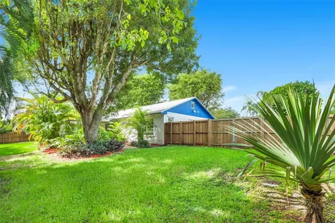 18045 SW 87th Court Palmetto Bay FL 33157