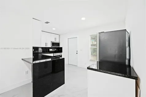 8201 SW 7th Court North Lauderdale FL 33068