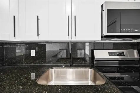 8201 SW 7th Court North Lauderdale FL 33068