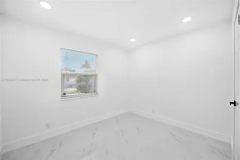8201 SW 7th Court North Lauderdale FL 33068