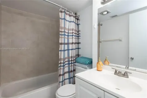 17890 W Dixie Highway 319 Highway North Miami Beach FL 33160