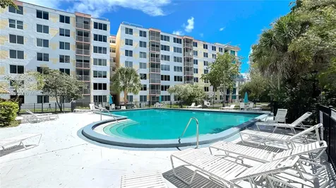 17890 W Dixie Highway 319 Highway North Miami Beach FL 33160