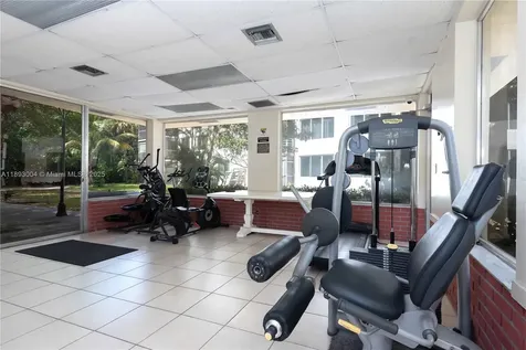 17890 W Dixie Highway 319 Highway North Miami Beach FL 33160