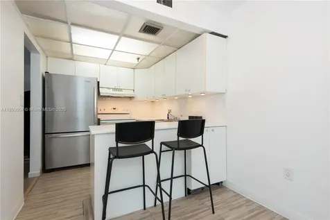 17890 W Dixie Highway 319 Highway North Miami Beach FL 33160