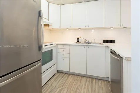 17890 W Dixie Highway 319 Highway North Miami Beach FL 33160