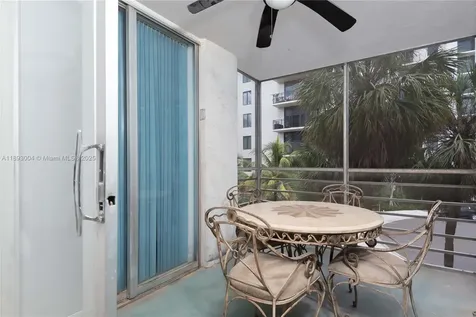 17890 W Dixie Highway 319 Highway North Miami Beach FL 33160