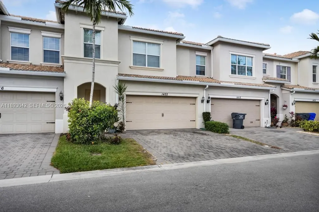 1422 Silk Oak Drive Hollywood FL 33021
